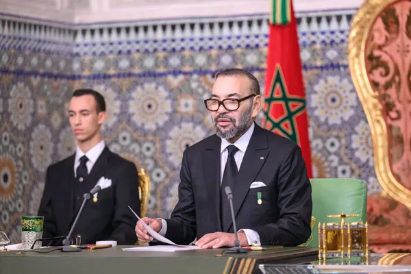 جلالة الملك يوجه خطابا ساميا إلى شعبه الوفي بمناسبة الذكرى التاسعة والأربعين للمسيرة الخضراء