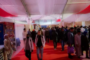 بحضور60 ألف زائر.. مهرجان الزربية الواوزكيتية بتازناخت يسدلُ ستاره