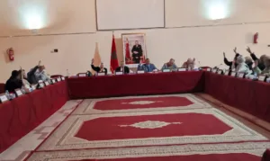 من بينها تفويت أرض لـ"مرجان" .. المجلس الجماعي لورزازات يصادق بالإجماع على نقط الدورة الإستثنائية