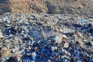 مواد فاسدة بمطرح للنفايات ينذرُ بكارثة صحية بإغرم نوكدال نواحي ورزازات