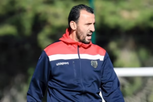 المغرب الفاسي يفك ارتباطه مع المدرب أكرم الروماني