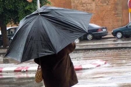 طقس الجمعة.. أمطار وزخات ضعيفة متوقعة بعدد من الأقاليم