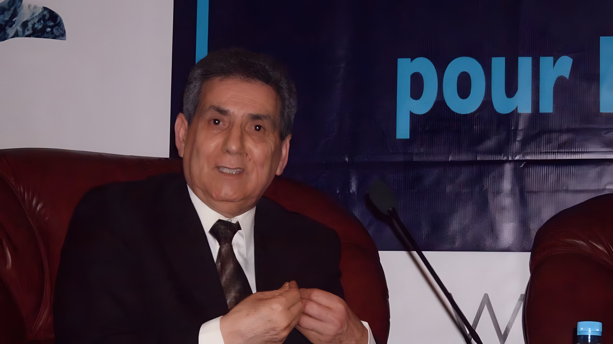 وفاة عبد الله أزماني الوزير والسفير السابق عن عمر يناهز 79 عامًا