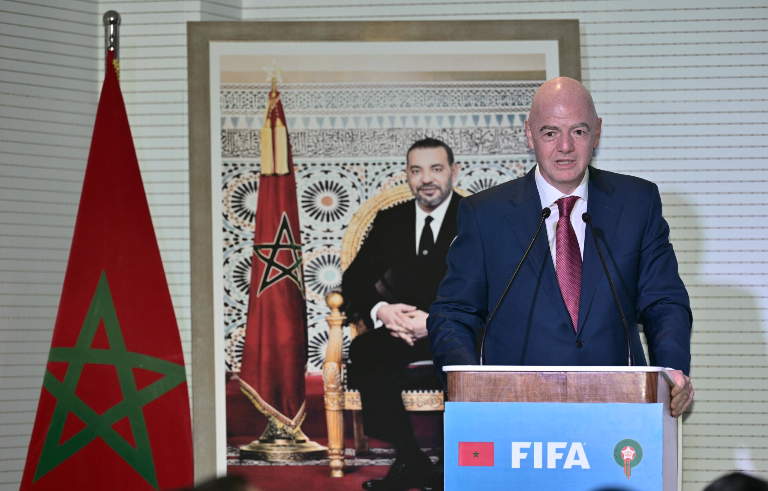 رئيس “الفيفا” يشيد بتقدم المغرب ويشكر الملك محمد السادس
