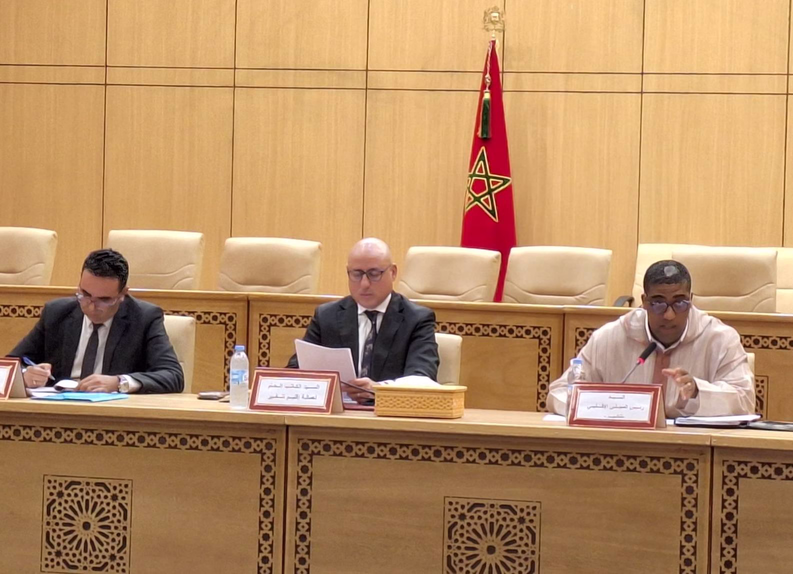 المجلس الإقليمي لتنغير يعقد دورته العادية لشهر شتنبر ويصادق بالإجماع على ميزانية 2026