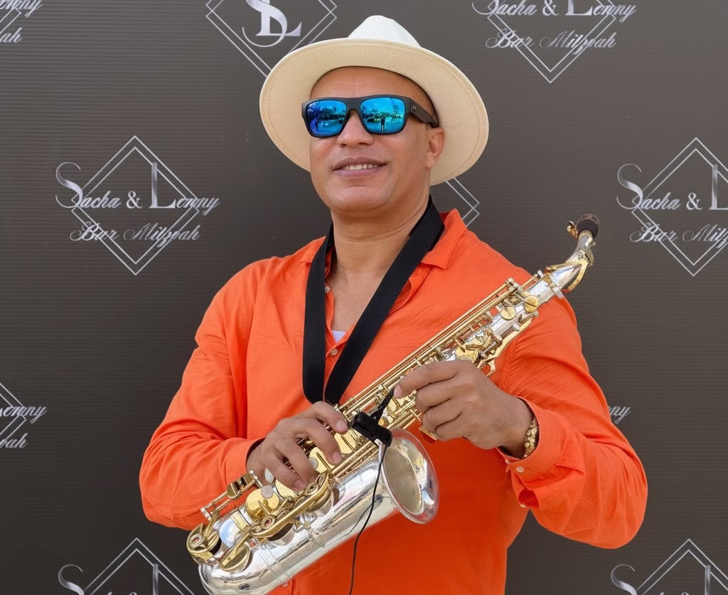 رحلة عبد الحق مبروك الموسيقية.. مزج إبداعي بين الحداثة والإبتكار