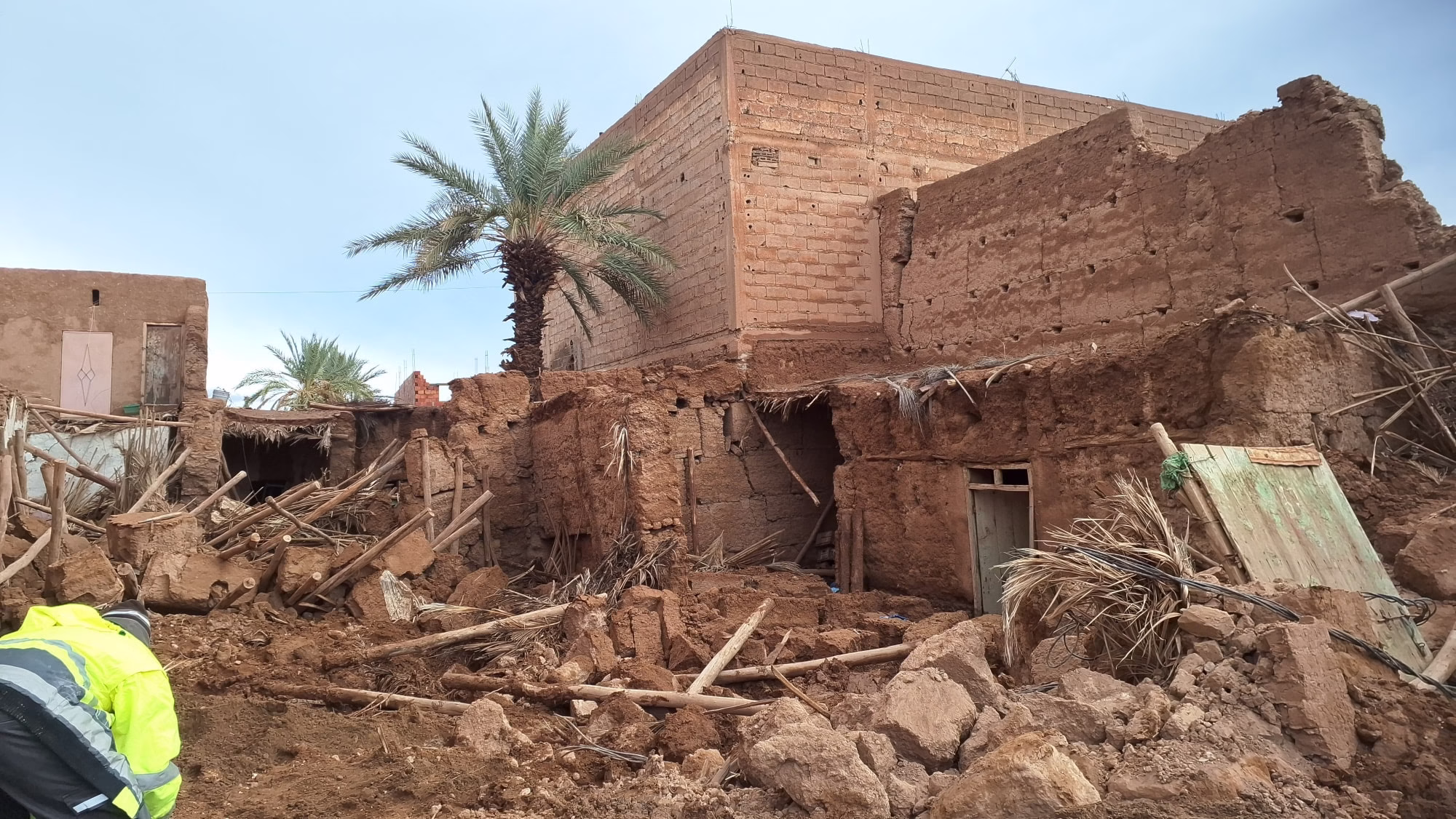 إنهيار منازل وسيول جارفة.. مطالب بتدخل حكومي مستعجل بالرشيدية