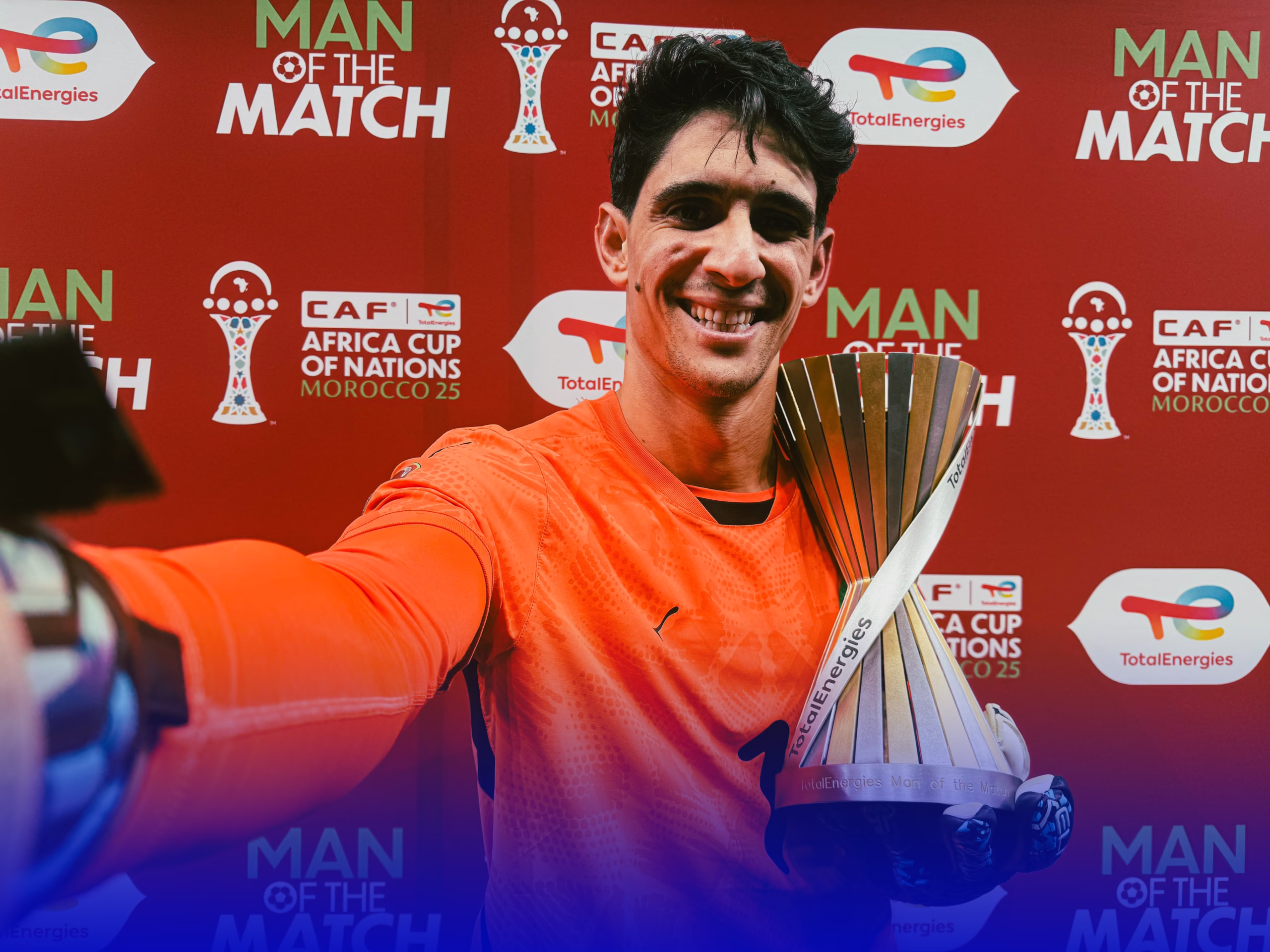 ياسين بونو.. حين يصبح القفاز الذهبي “يدًا” تحمي الوطن