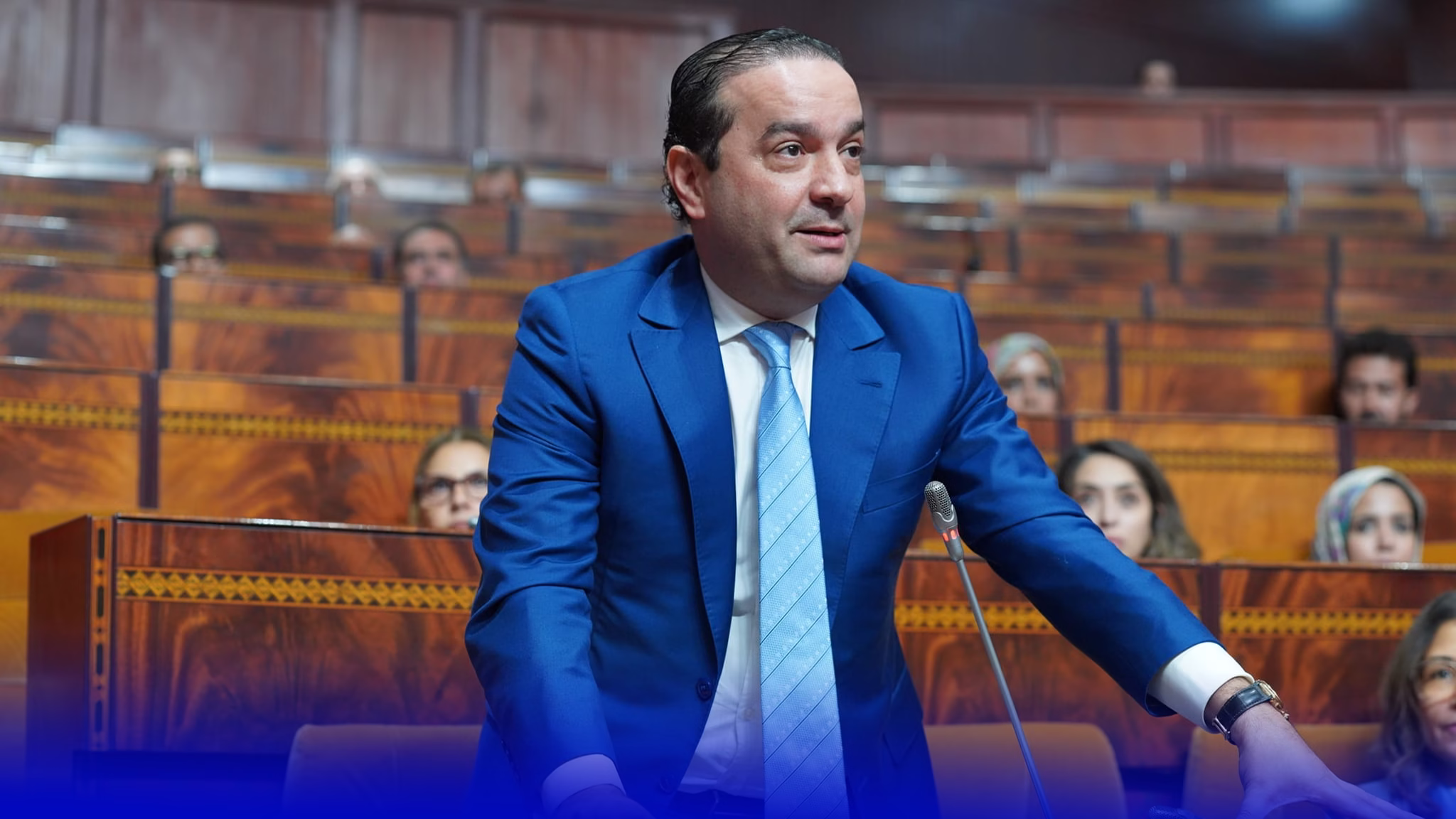 من بولمان إلى قمة “الأحرار”.. تعرف على محمد شوكي، المرشح الوحيد لخلافة أخنوش